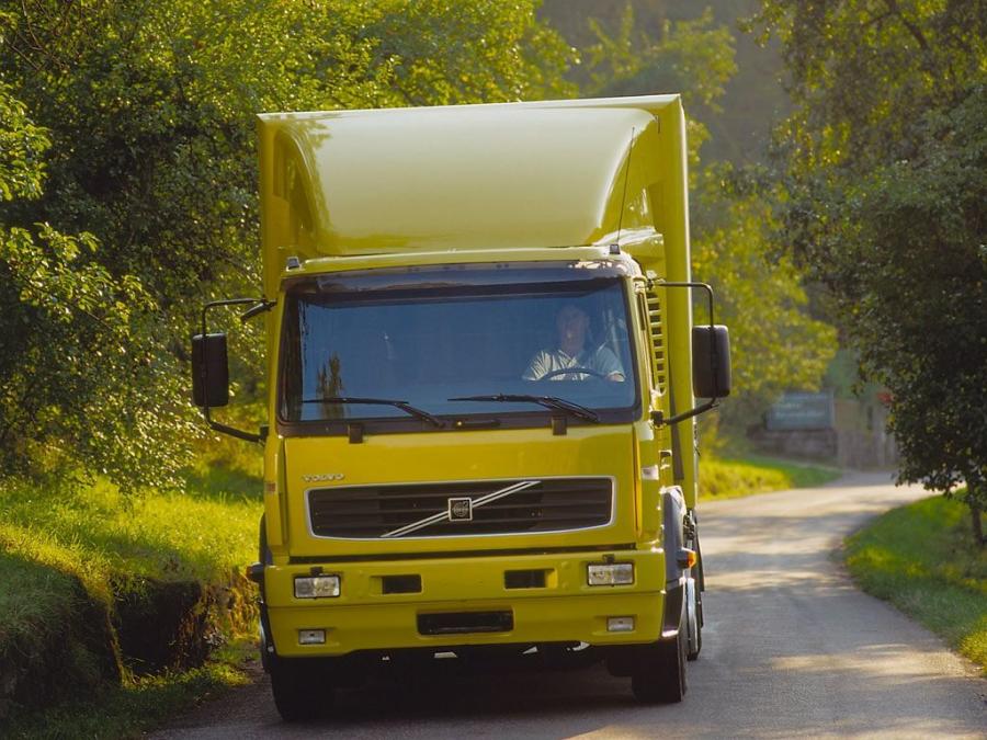  Volvo FL 2000 года  (фото 18 из 22)
